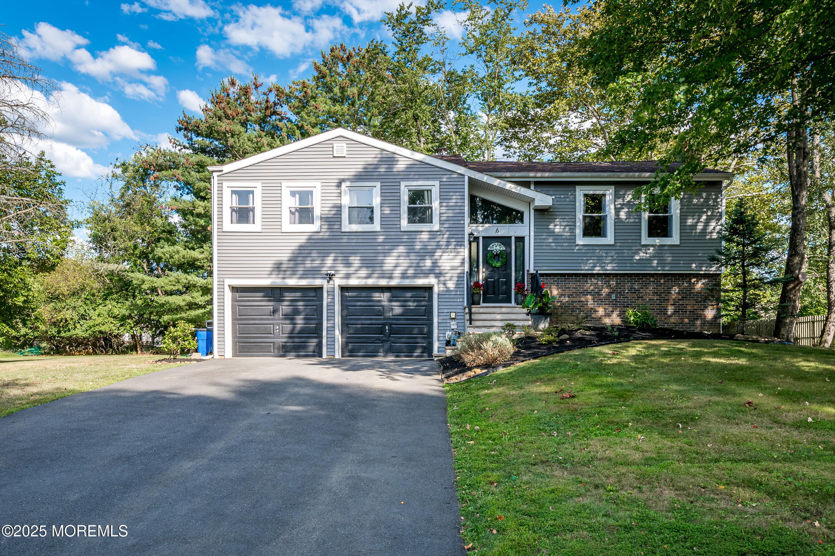 6 Donner Court, Monmouth Junction, NJ, 08852