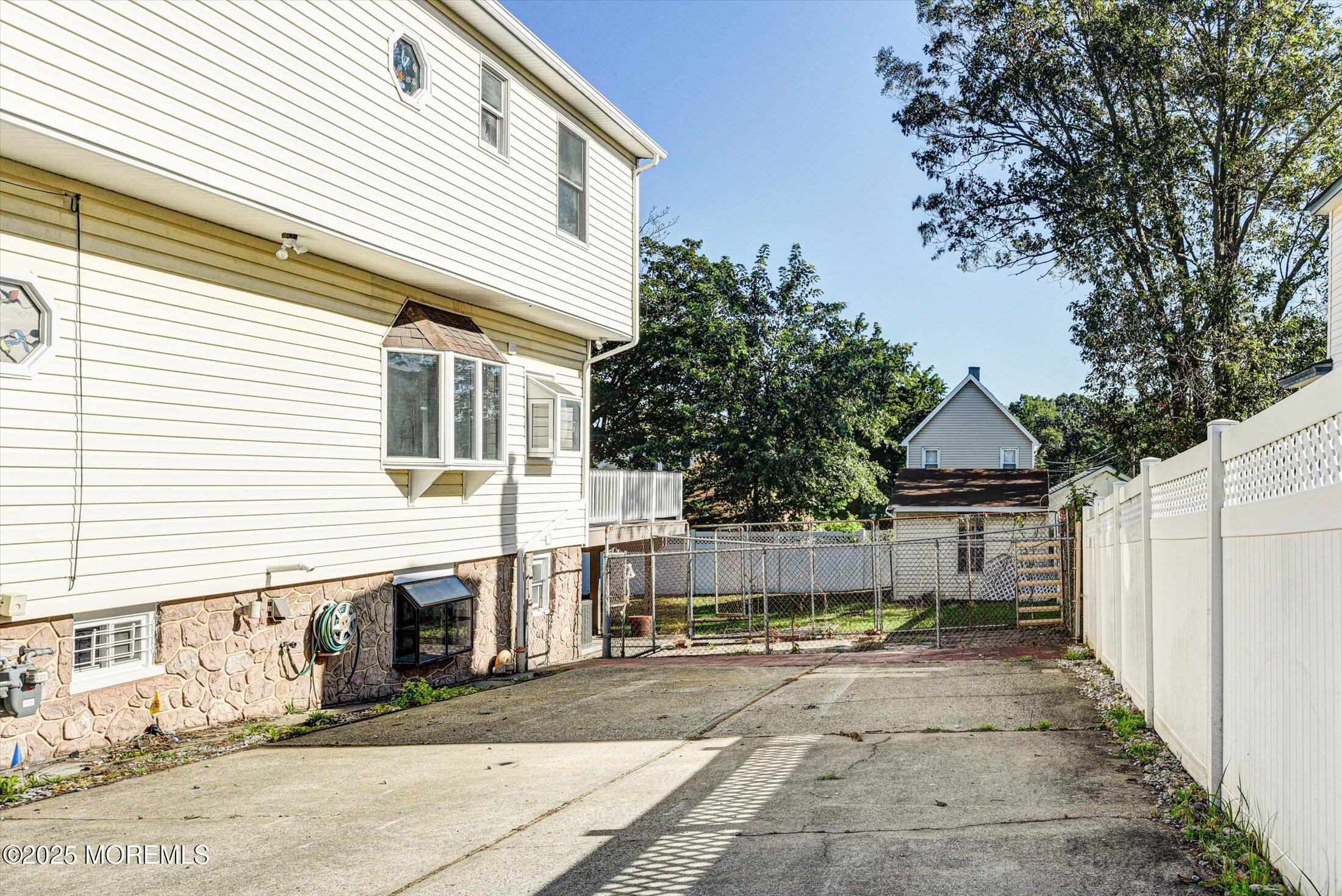 25 Roll Avenue, Sayreville, NJ, 08879 image 28