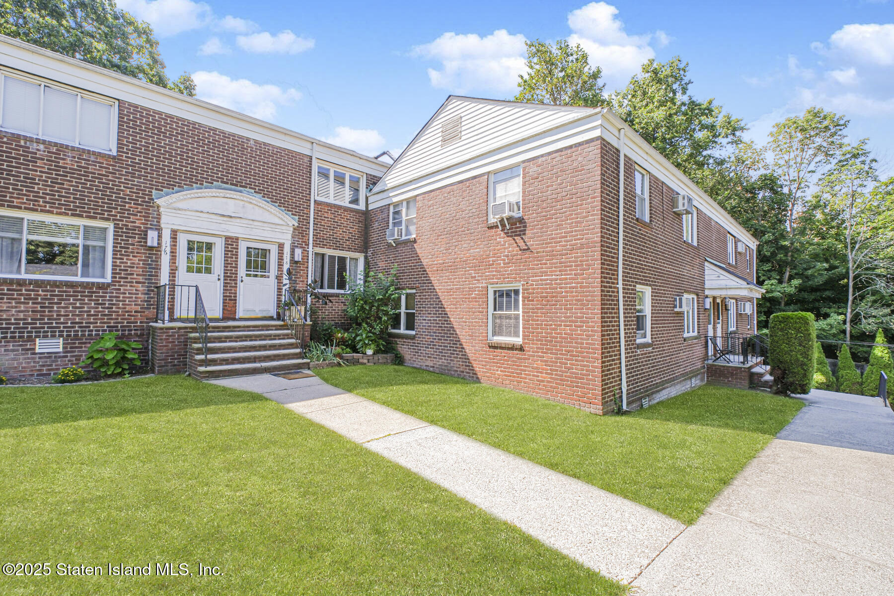 178 Arlo Road B, Staten Island, NY, 10301