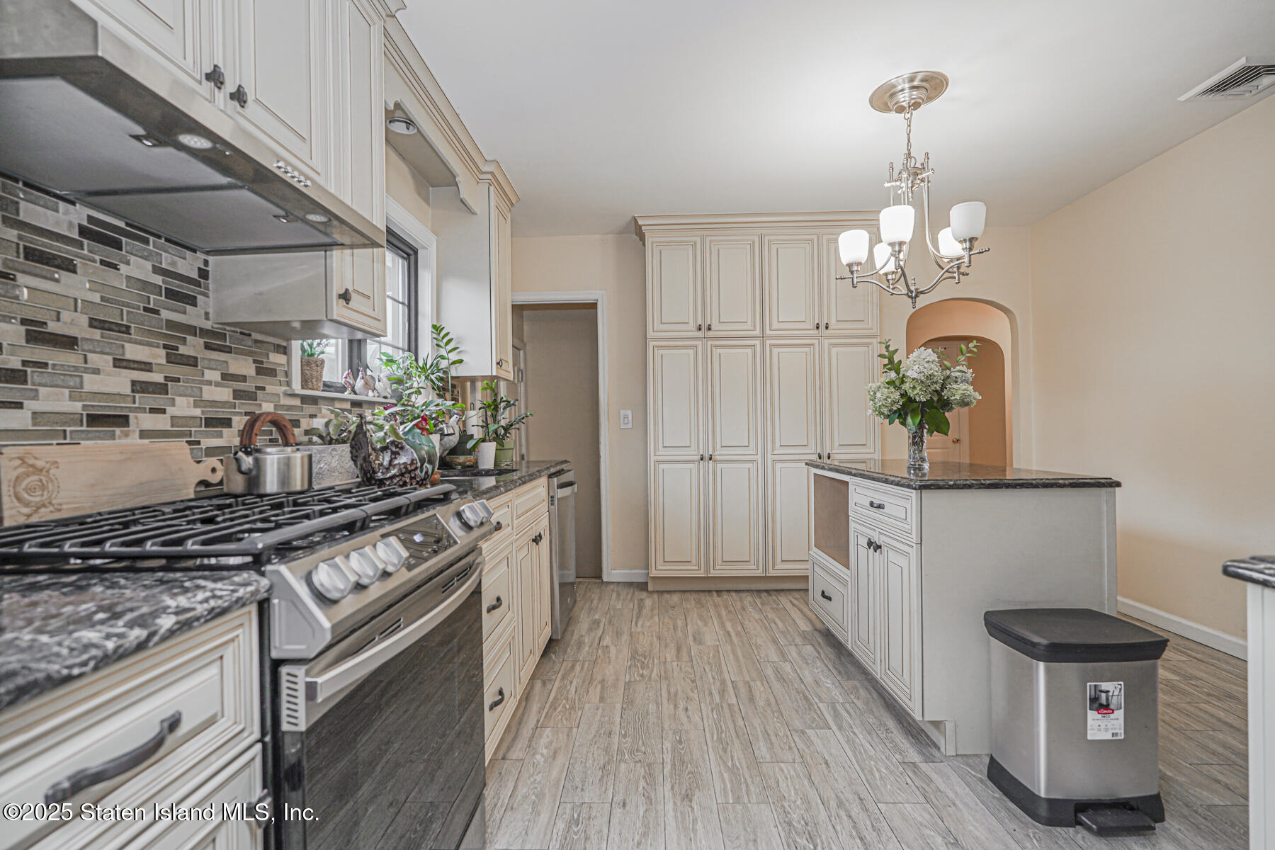 4 Brentwood Avenue, Staten Island, NY, 10301 image 12