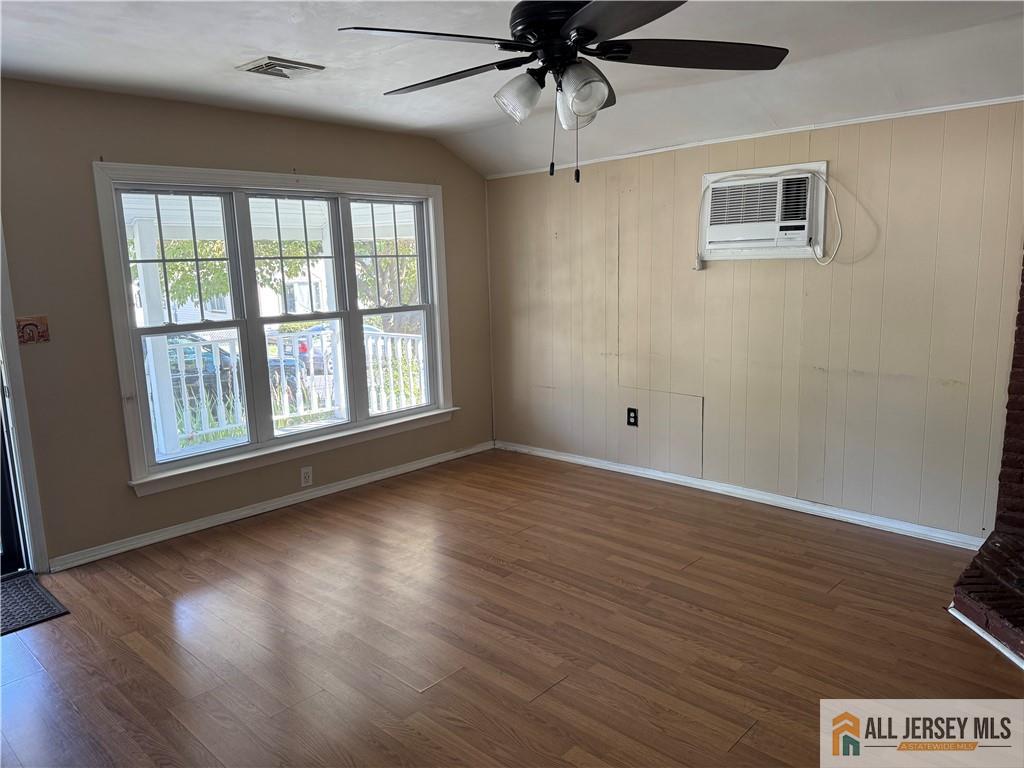 184 Hilltop Boulevard Image 3