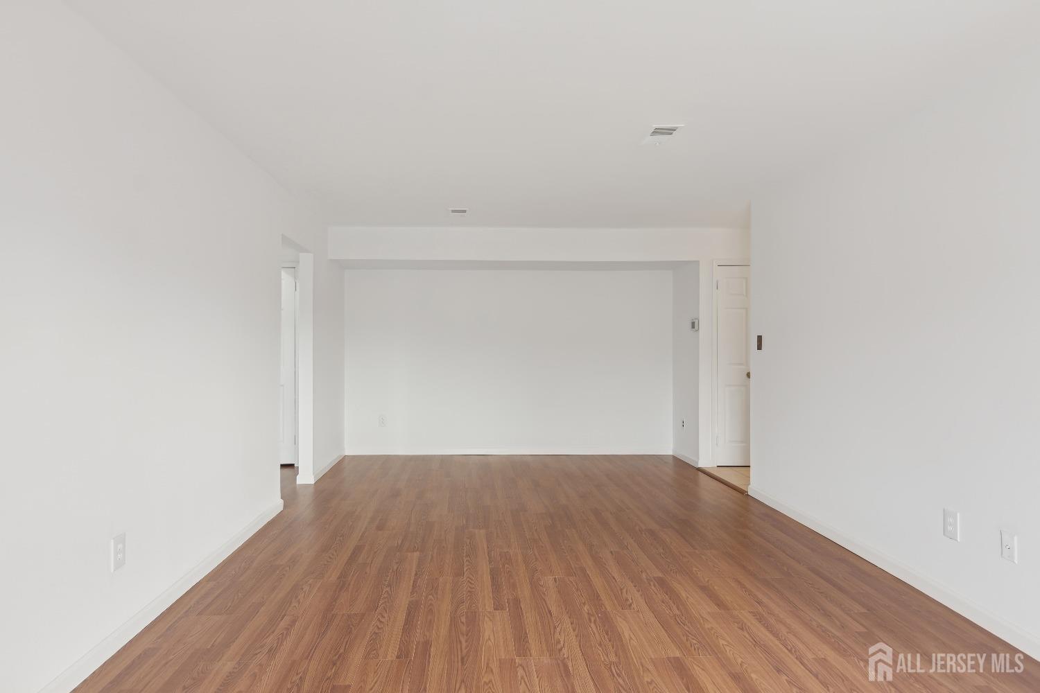 124 Beverly Hill Terrace J Image 5