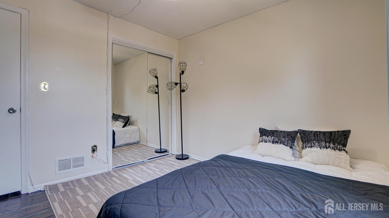 6 Pond Court, Hillsborough, NJ, 08844 image 15