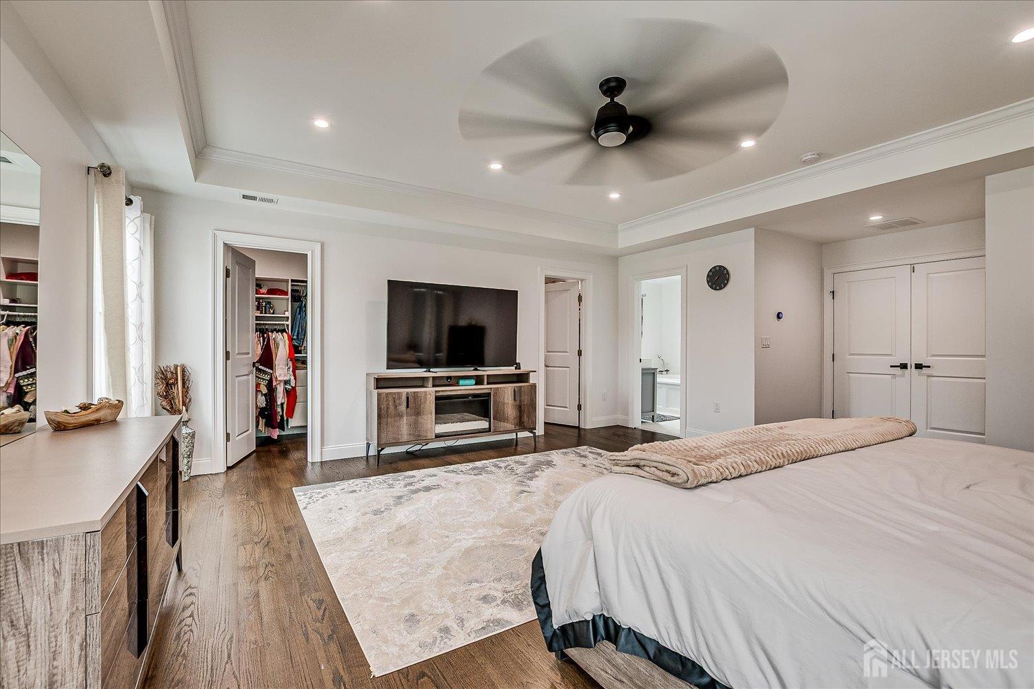 68 Dewey Avenue, Colonia, NJ, 07067 image 39