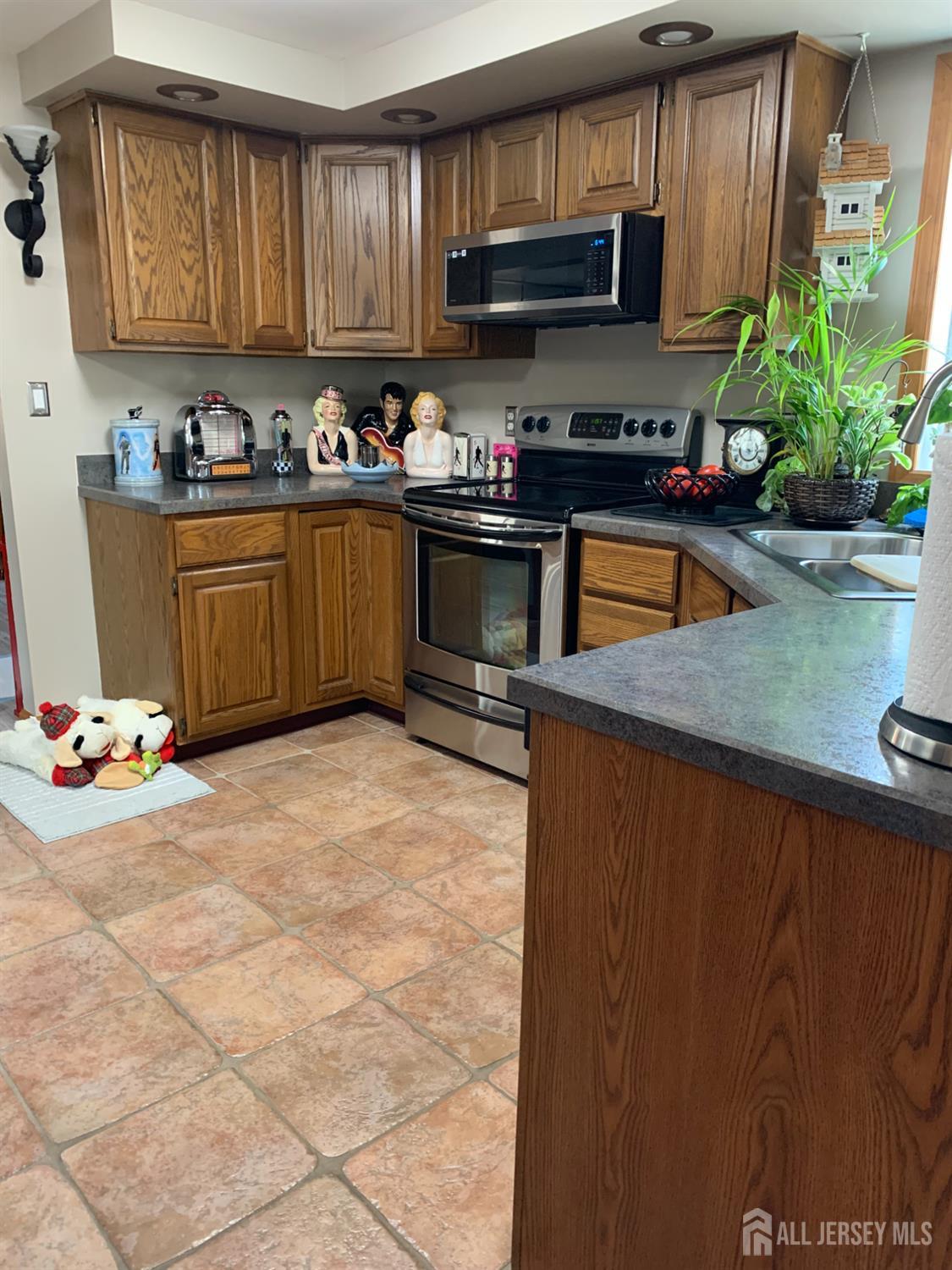 803 Nassau Street, North Brunswick, NJ, 08902 image 7