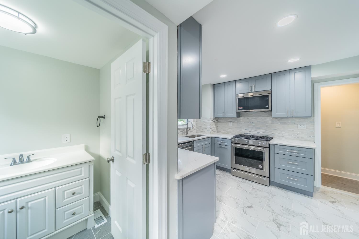 901 Palmer Avenue, Holmdel, NJ, 07733 image 16