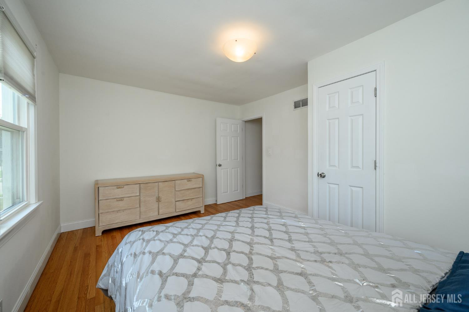 31 Gold Street, Edison, NJ, 08837 image 21