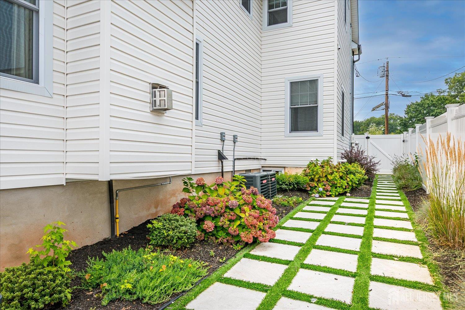 68 Dewey Avenue, Colonia, NJ, 07067 image 63