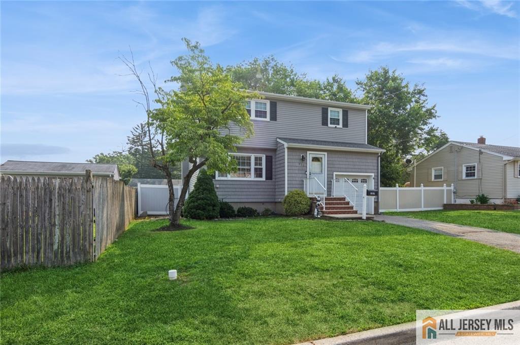 811 Eva Street Image 3