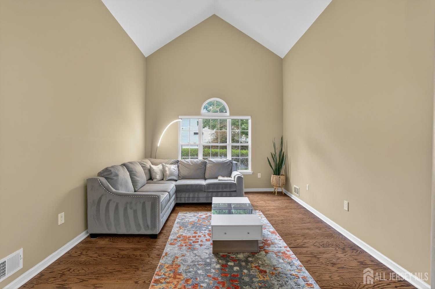 6 George Way Image 5
