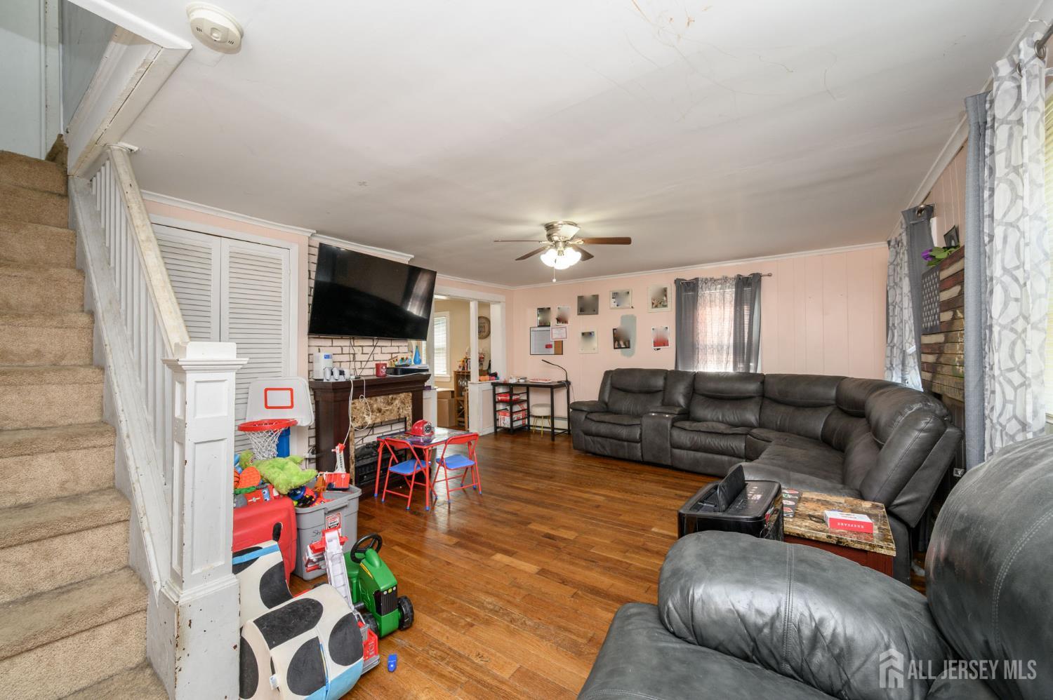 17 Tennent Avenue Image 3
