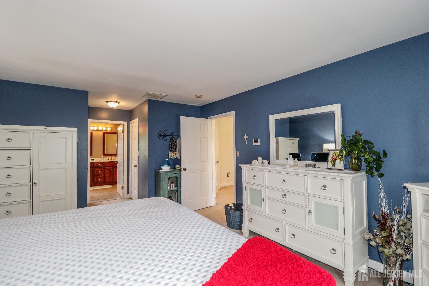 12 Zeller Drive, Franklin Twsp, NJ, 08873 image 25