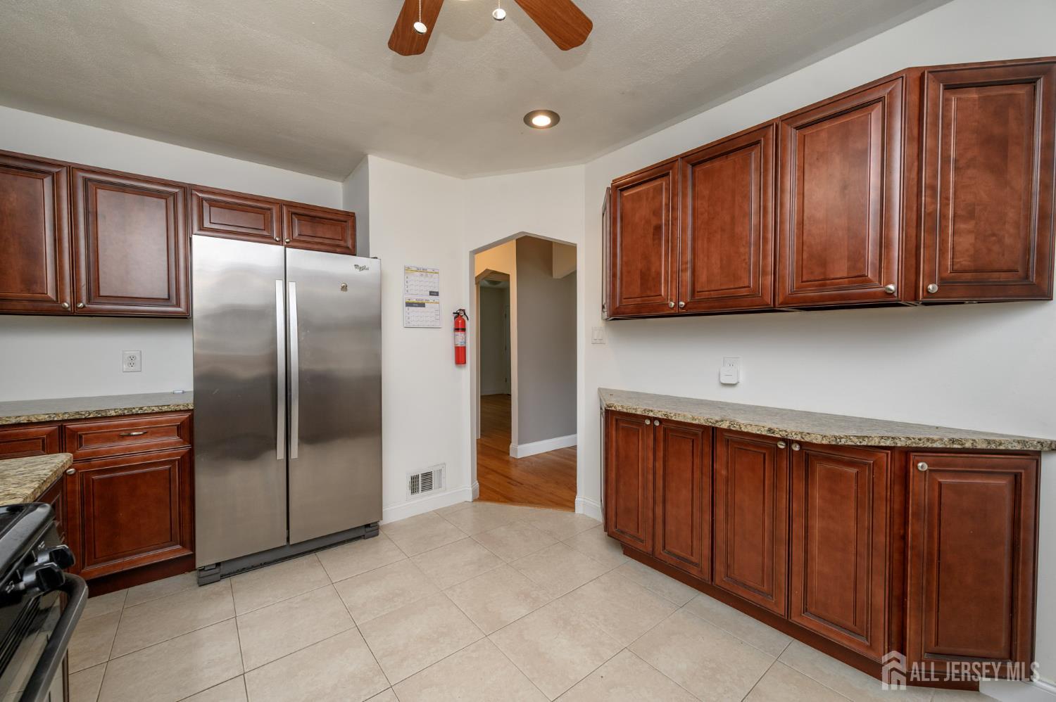 31 Gold Street, Edison, NJ, 08837 image 11