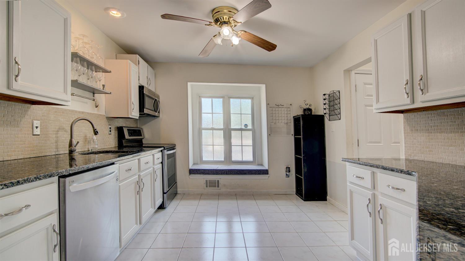 6 Pond Court Image 3