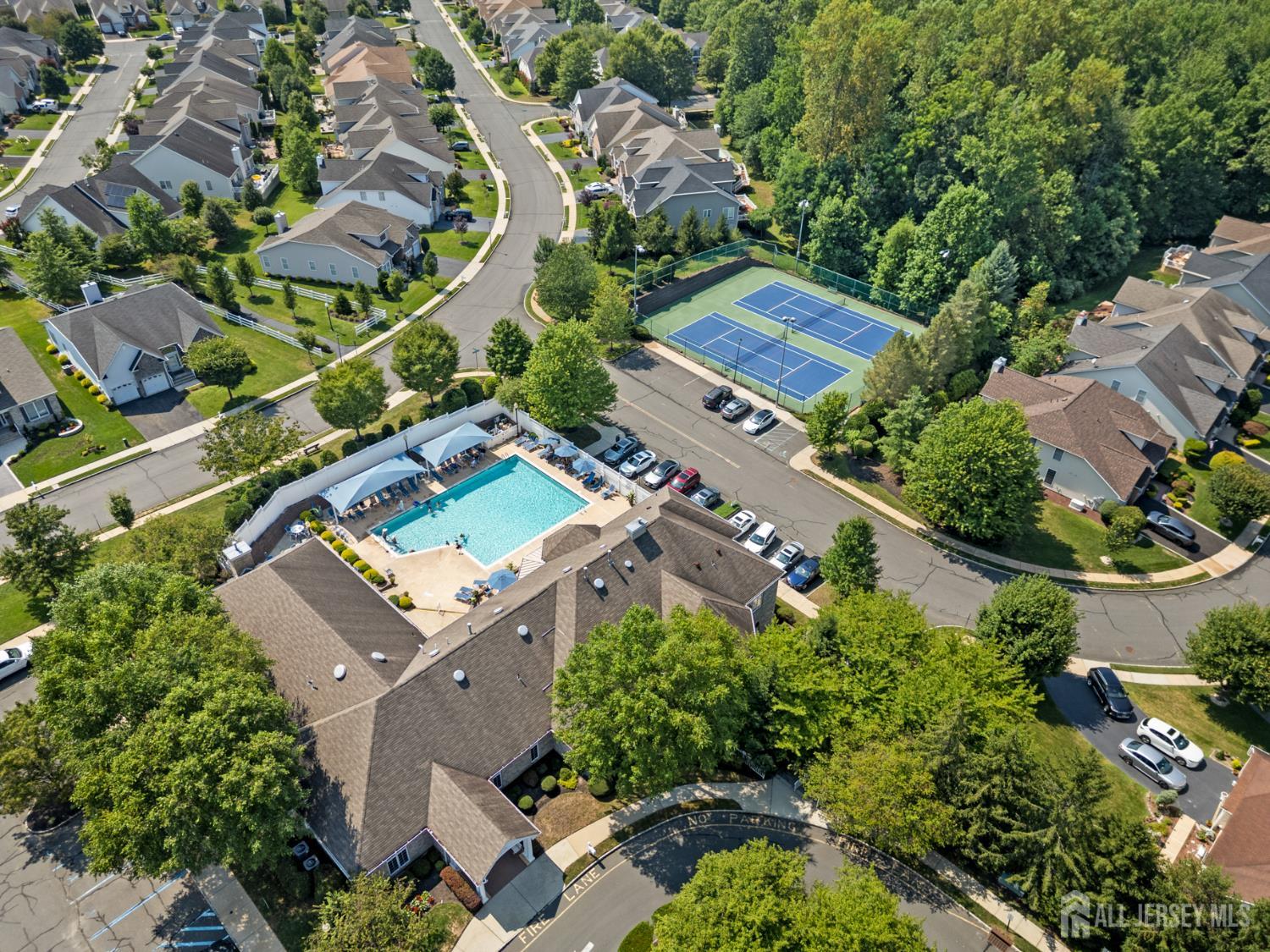 319 Highgate Court Image 4