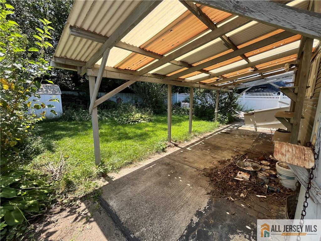 547 S Park Drive Image 5