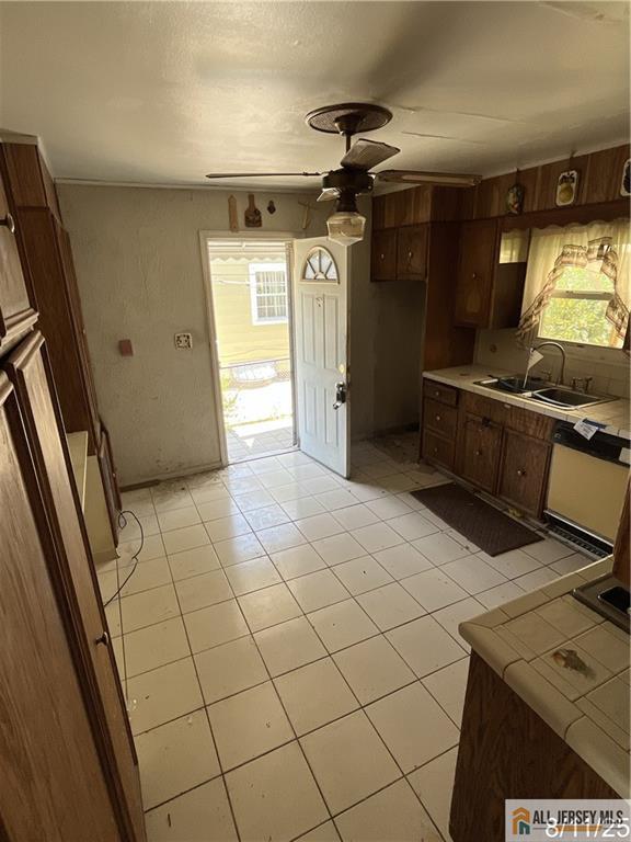 547 S Park Drive, Perth Amboy, NJ, 08861 image 8