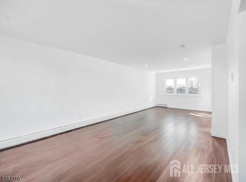 21 freedom Place, Jersey City, NJ, 07305 image 6