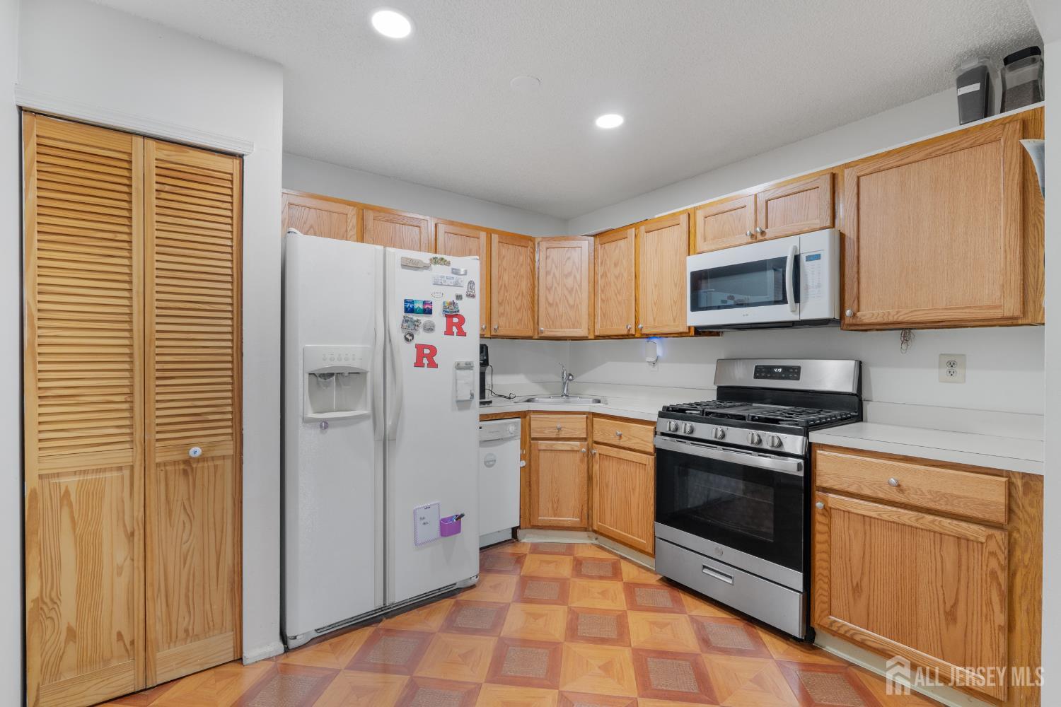 251 Kempsey Drive, North Brunswick, NJ, 08902 image 8