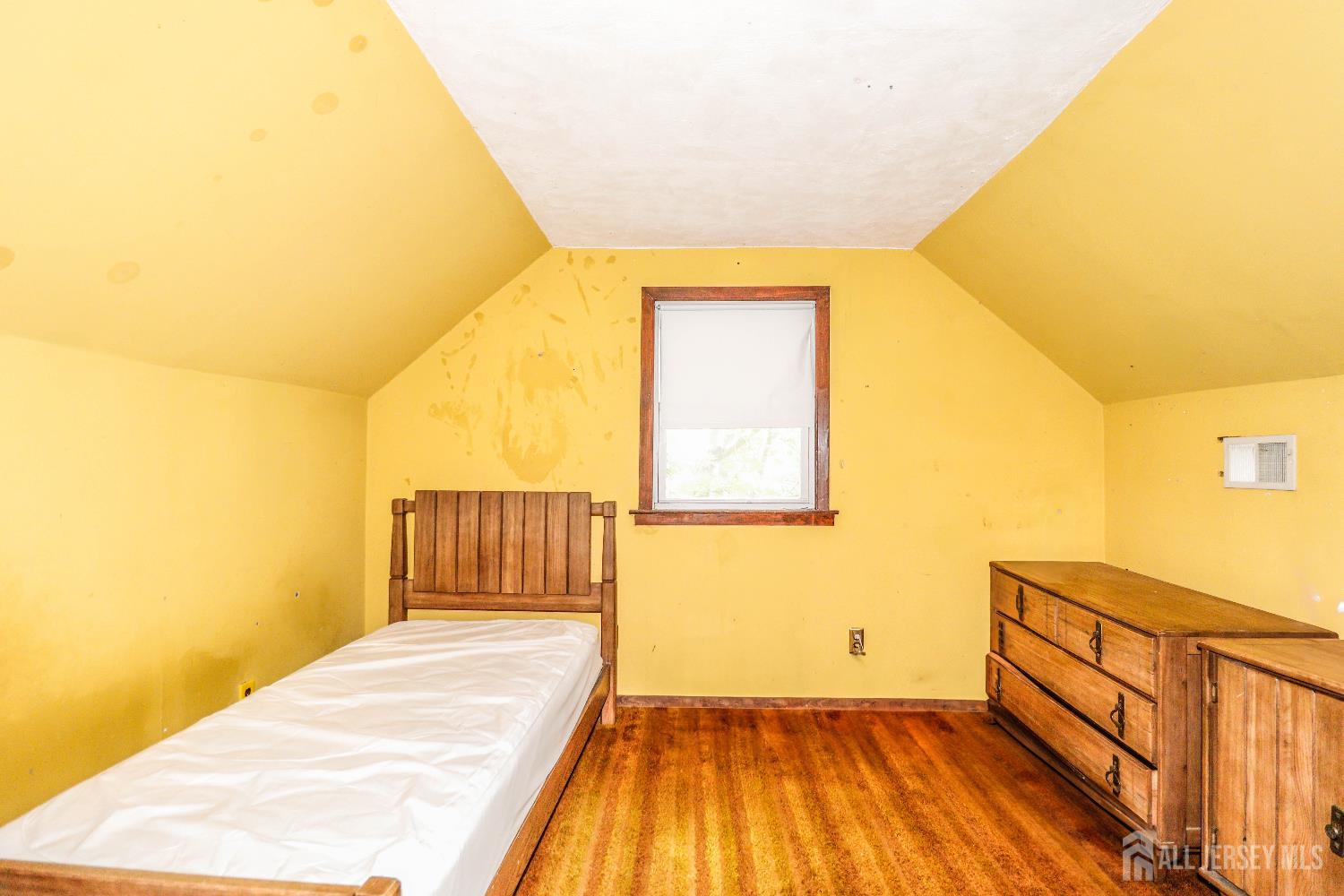 50 Clover Avenue, Colonia, NJ, 07067 image 15