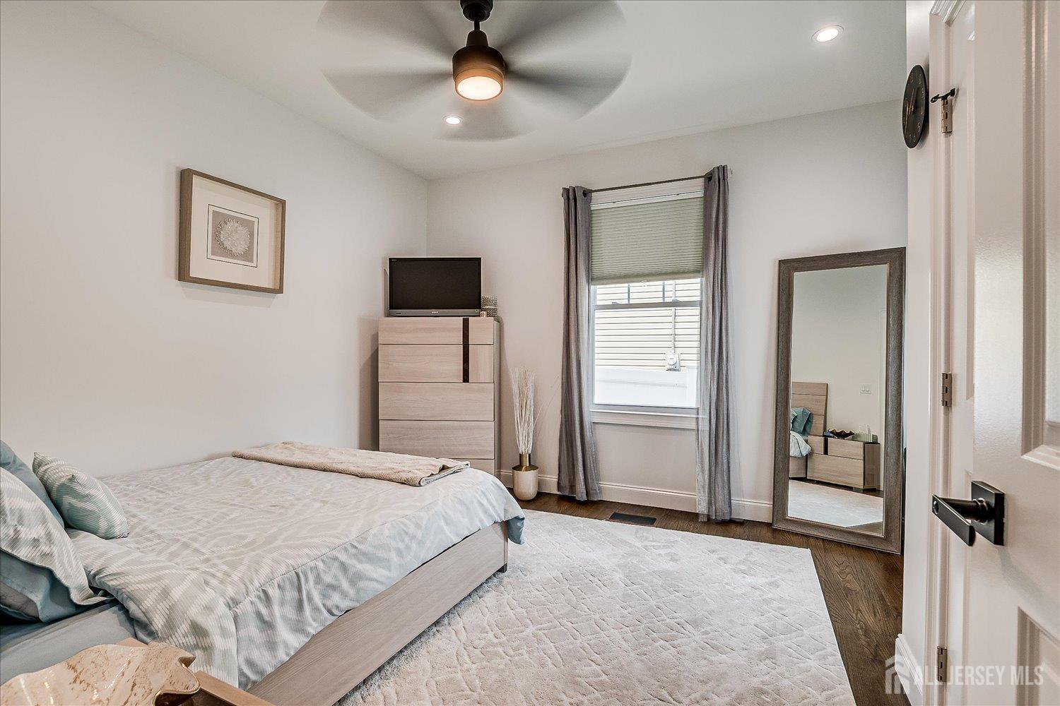68 Dewey Avenue, Colonia, NJ, 07067 image 31