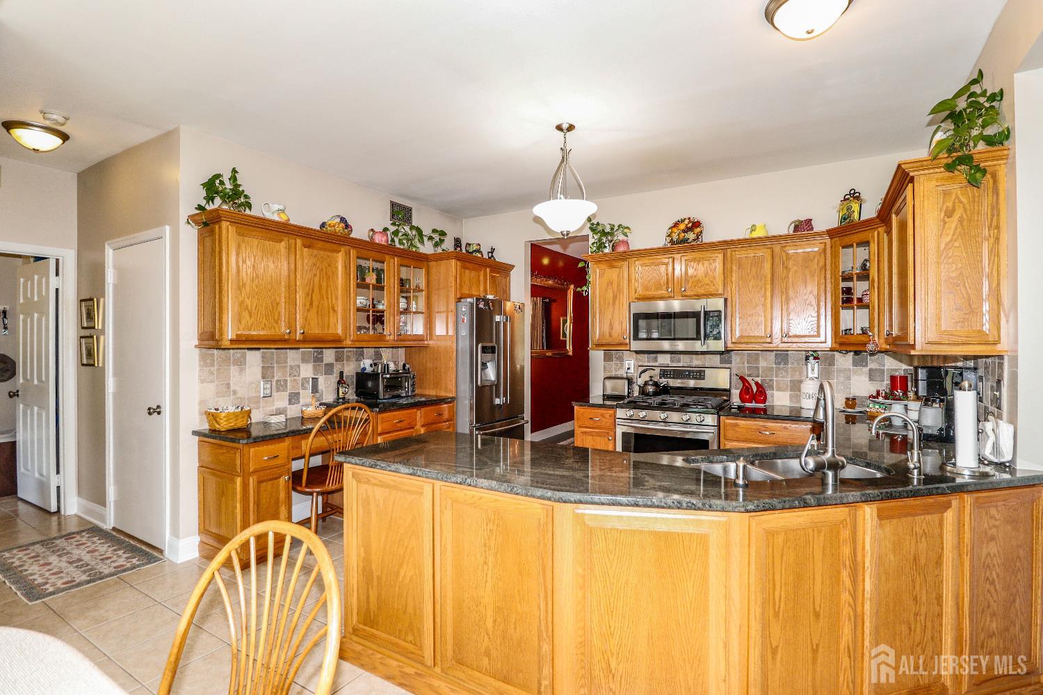 12 Zeller Drive, Franklin Twsp, NJ, 08873 image 13