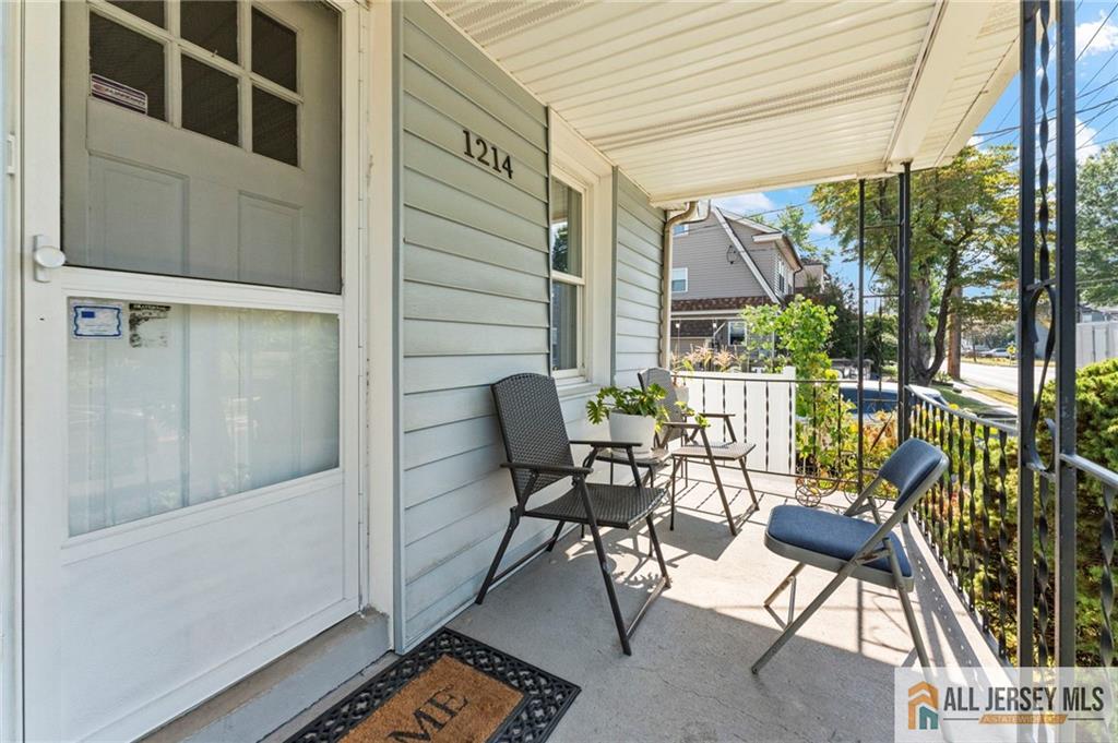 1214 New Market Avenue Image 3
