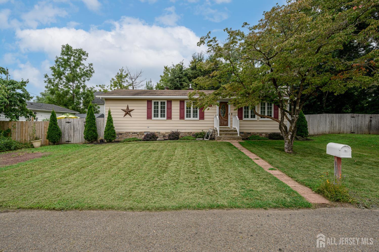 1 Washington Avenue, Helmetta, NJ, 08828