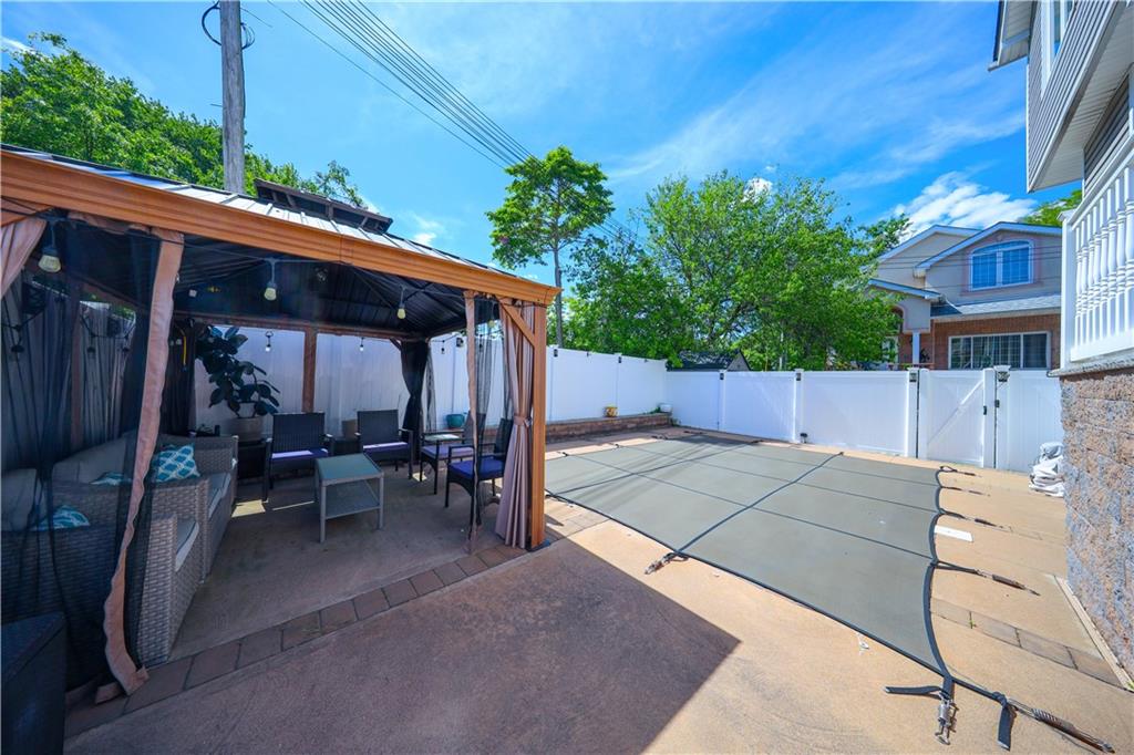 44 Comfort Court, Staten  Island, New York, 10312 image 34
