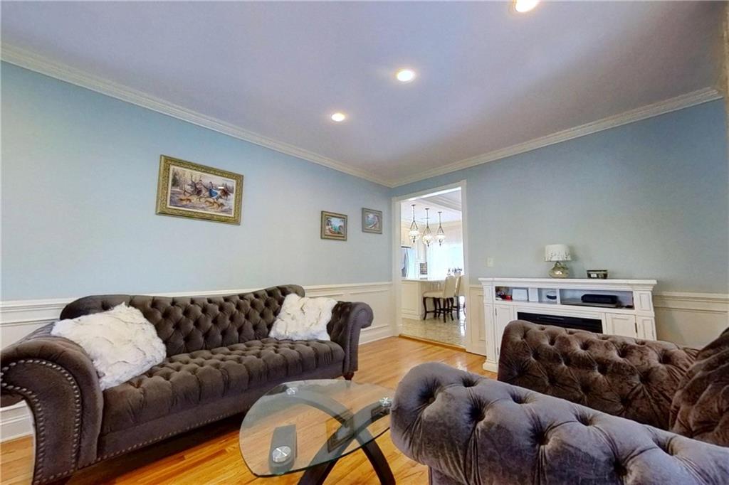 44 Comfort Court, Staten  Island, New York, 10312 image 8
