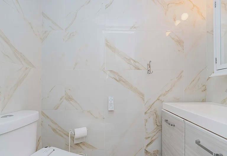 86 Tioga Street, Staten  Island, New York, 10301 image 12