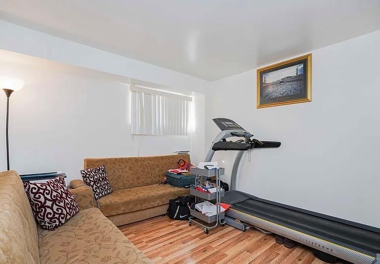 86 Tioga Street, Staten  Island, New York, 10301 image 21