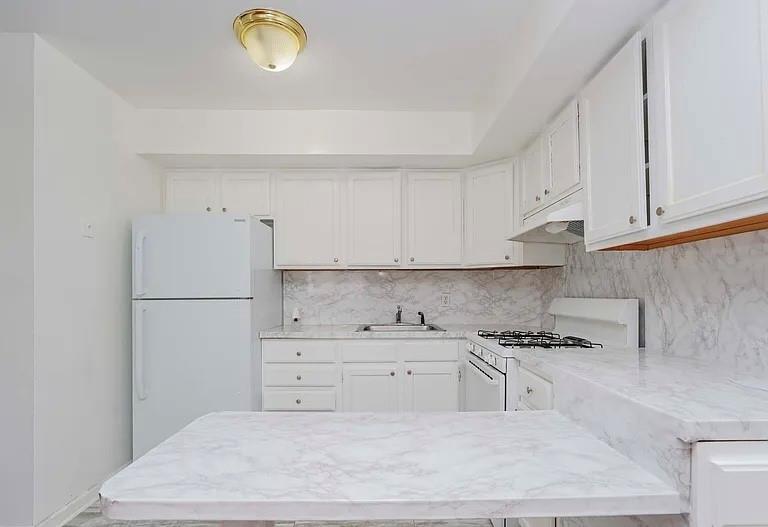 86 Tioga Street, Staten  Island, New York, 10301 image 28