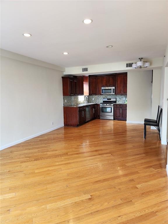 2011 Avenue X 3A Image 5