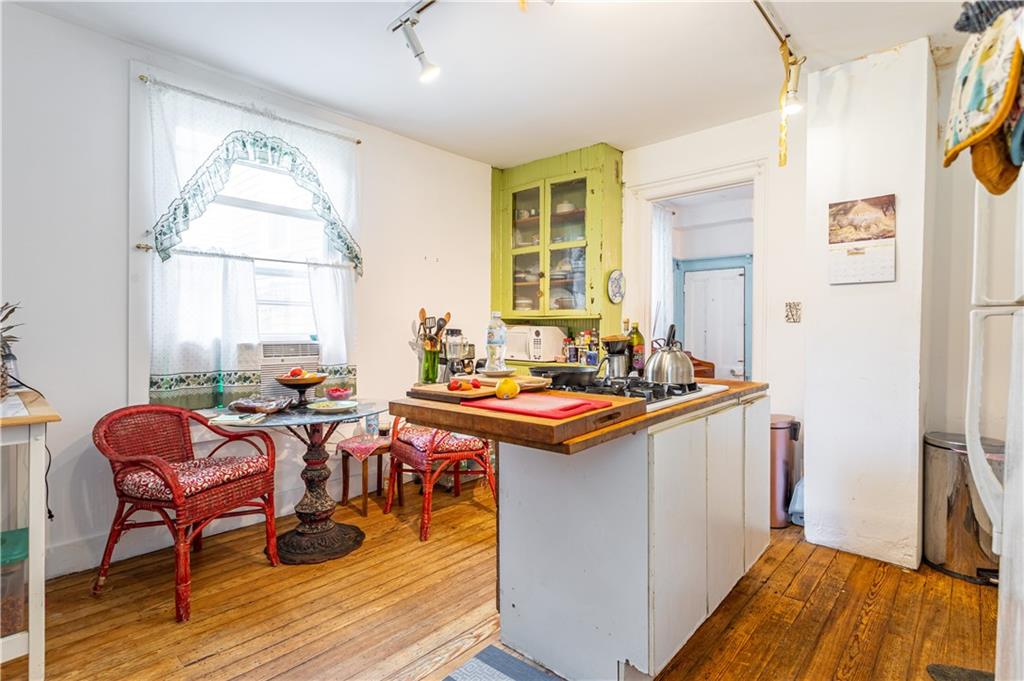 31 Crescent Avenue, Staten  Island, New York, 10301 image 10