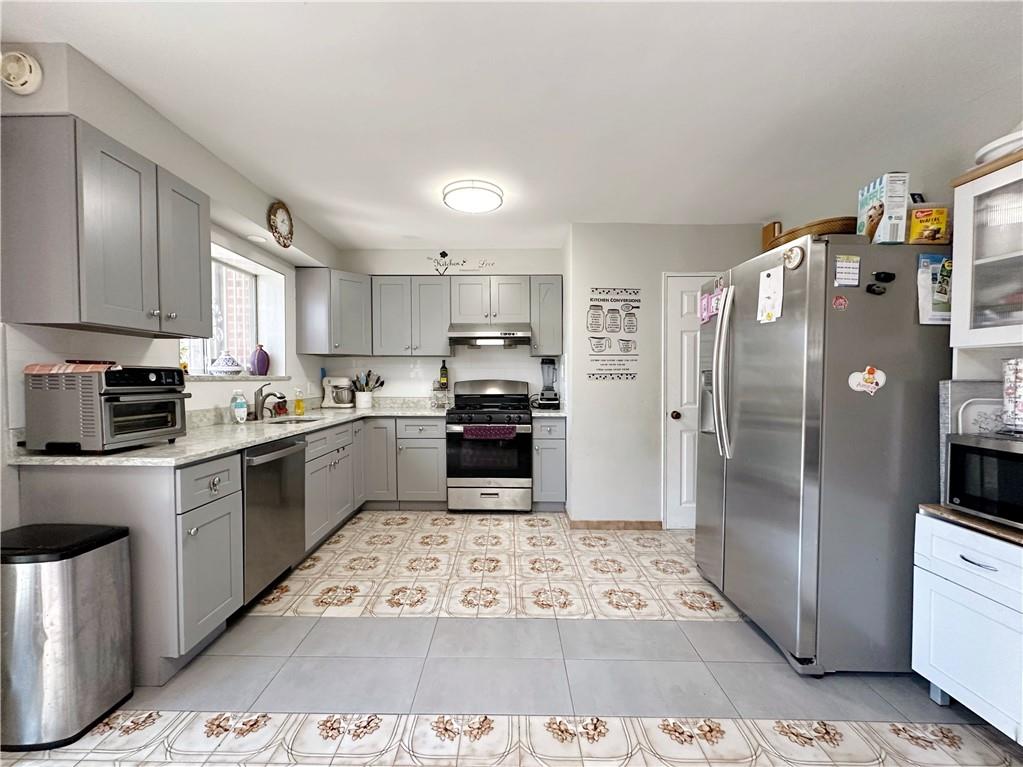 2510 Bath Avenue Image 3