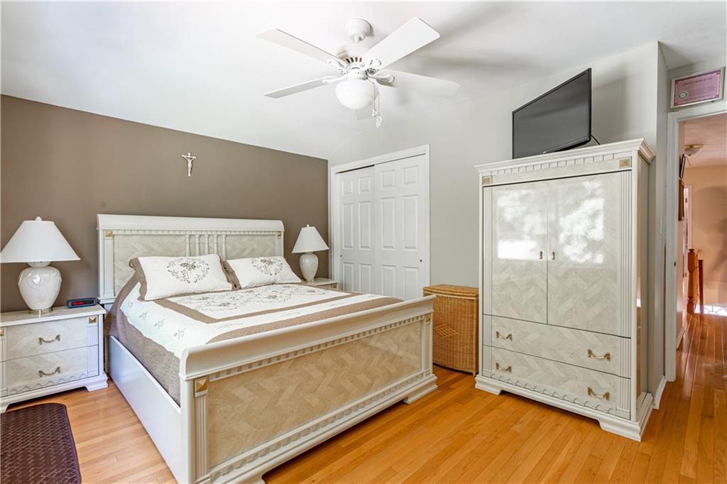 132 South Railroad Avenue, Staten  Island, New York, 10305 image 15