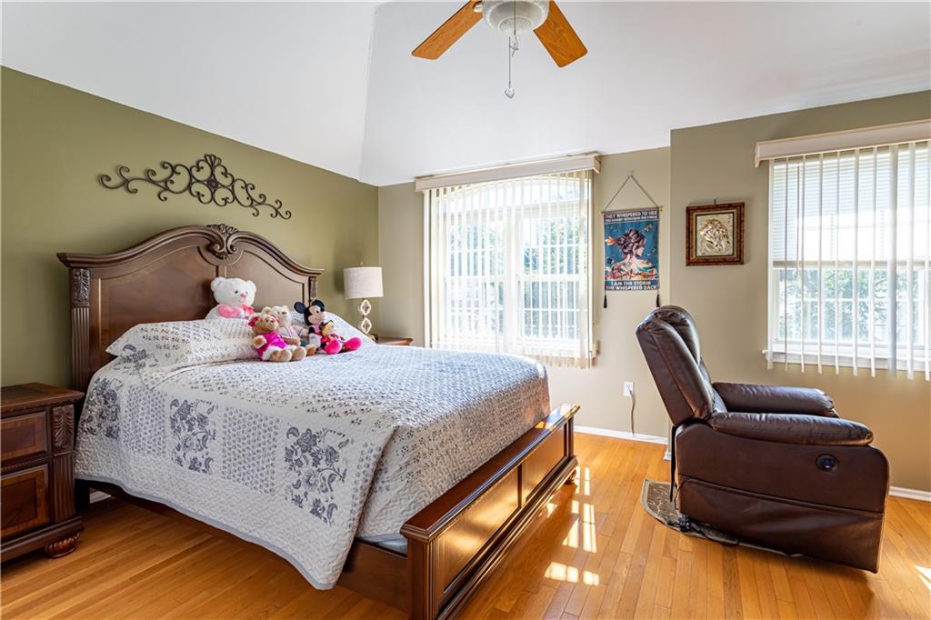 132 South Railroad Avenue, Staten  Island, New York, 10305 image 18