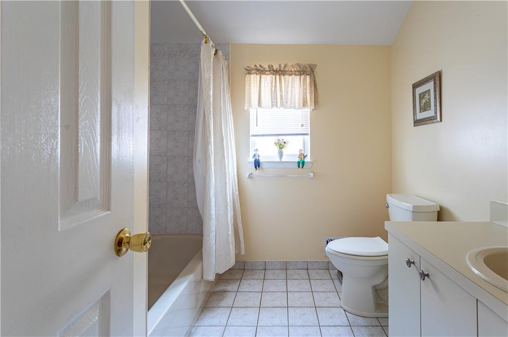 132 South Railroad Avenue, Staten  Island, New York, 10305 image 22
