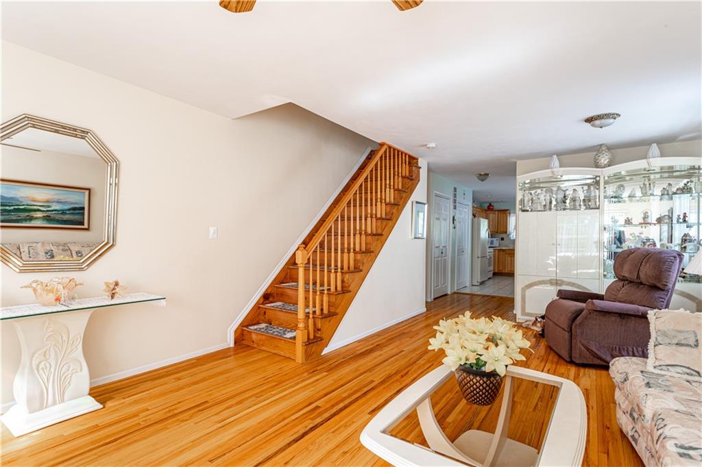 132 South Railroad Avenue, Staten  Island, New York, 10305 image 9