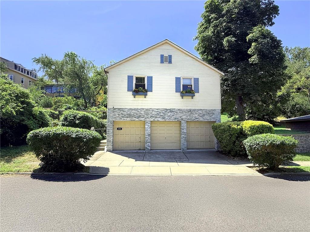106 Carroll Place, Staten  Island, New York, 10301