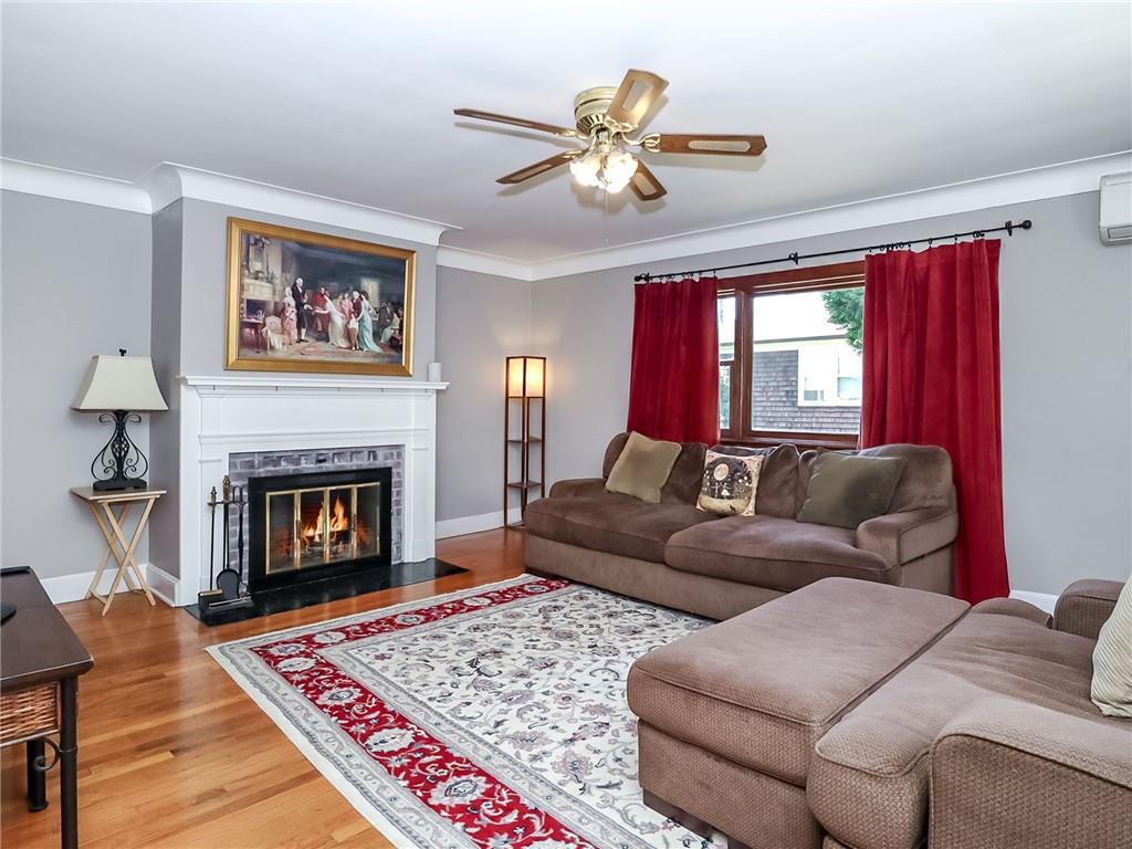 106 Carroll Place Image 4