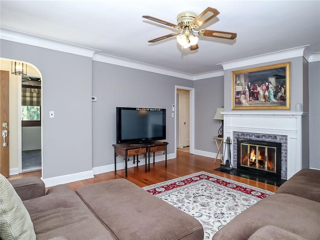 106 Carroll Place Image 5