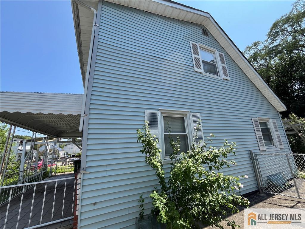 547 S Park Drive Image 3