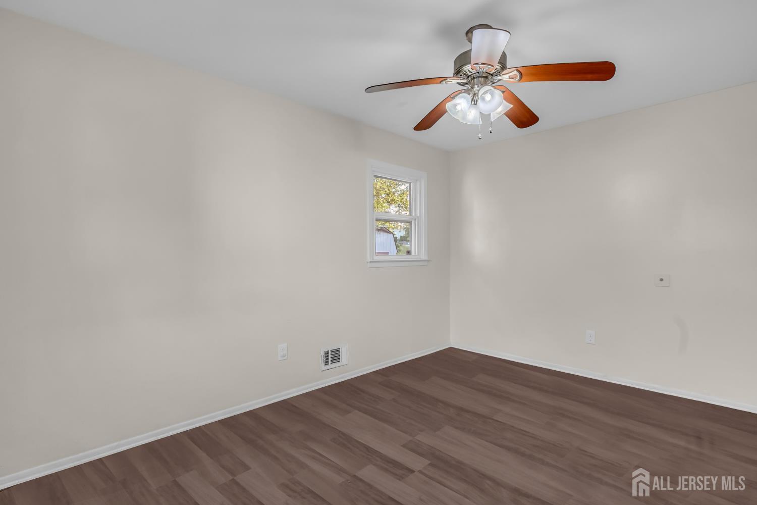 58 Rose Street, Edison, NJ, 08817 image 22