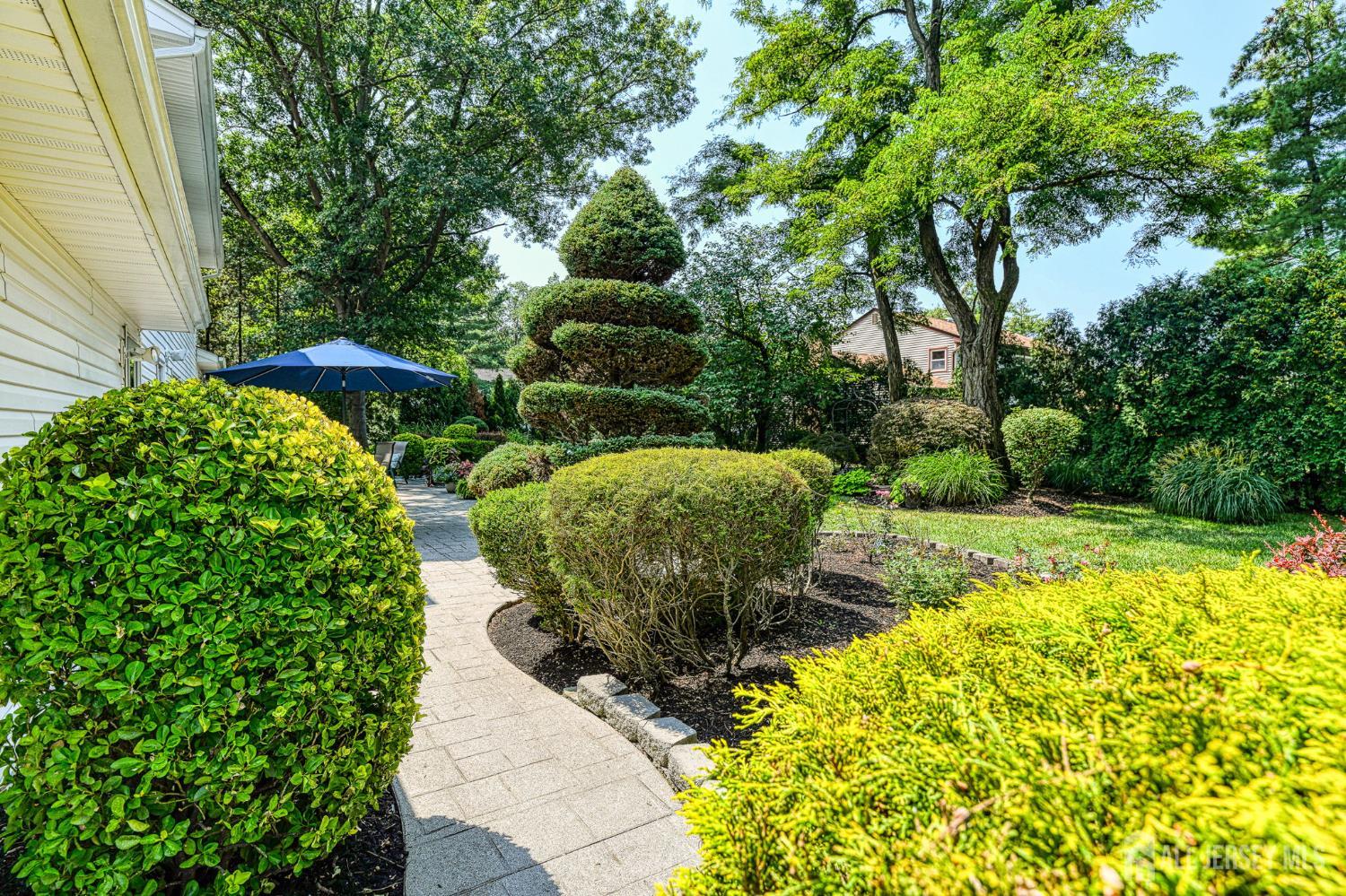 36 Beacon Hill Drive, East Brunswick, NJ, 08816 image 32