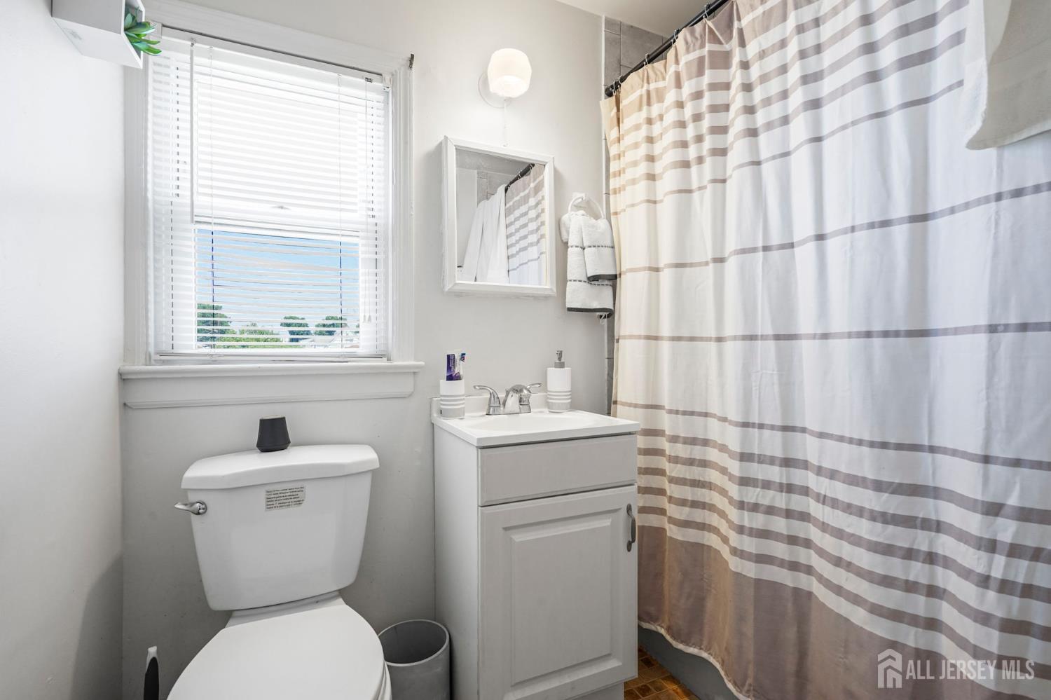 40 Avenel Street, Avenel, NJ, 07001 image 17