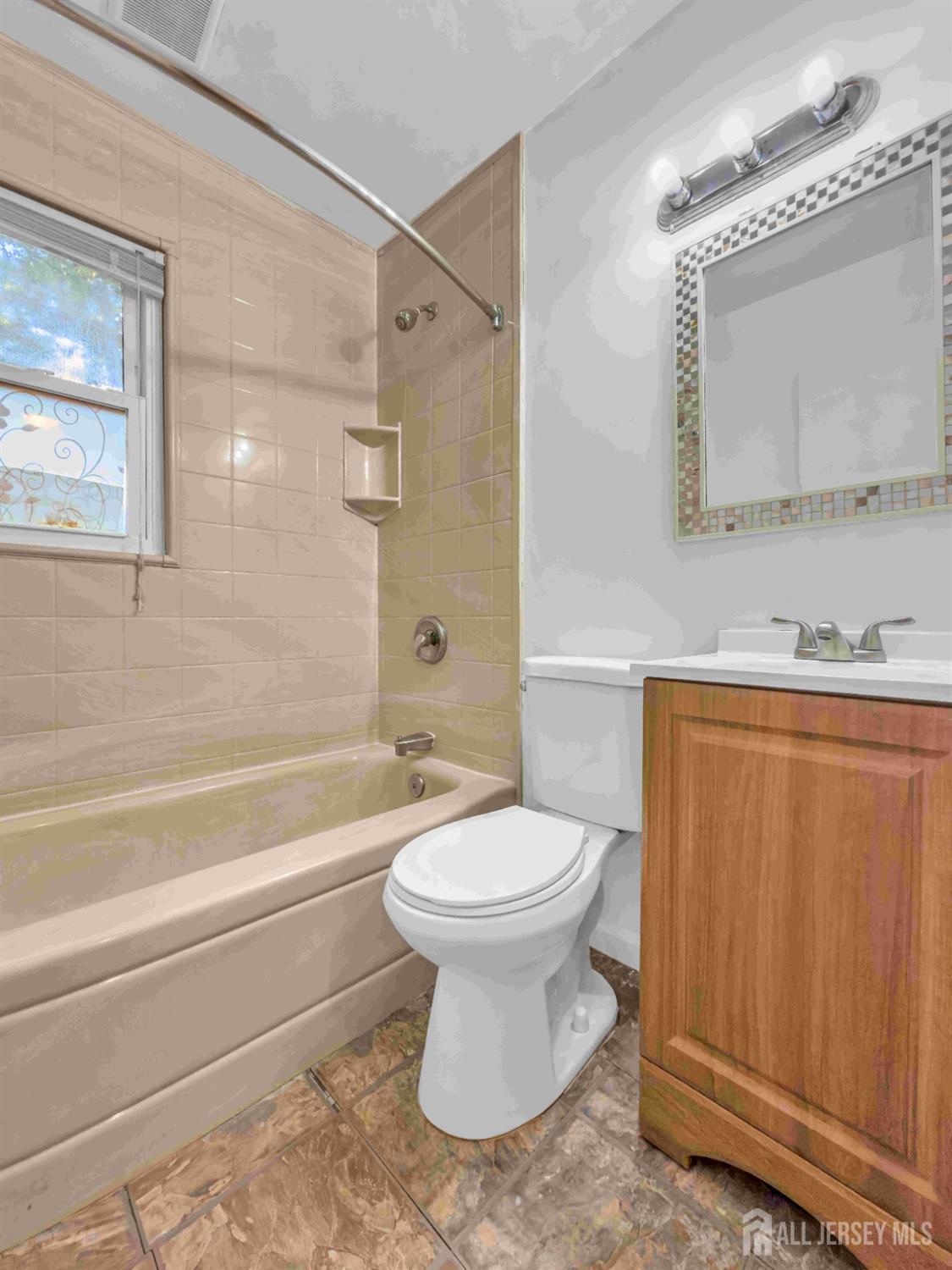58 Rose Street, Edison, NJ, 08817 image 23