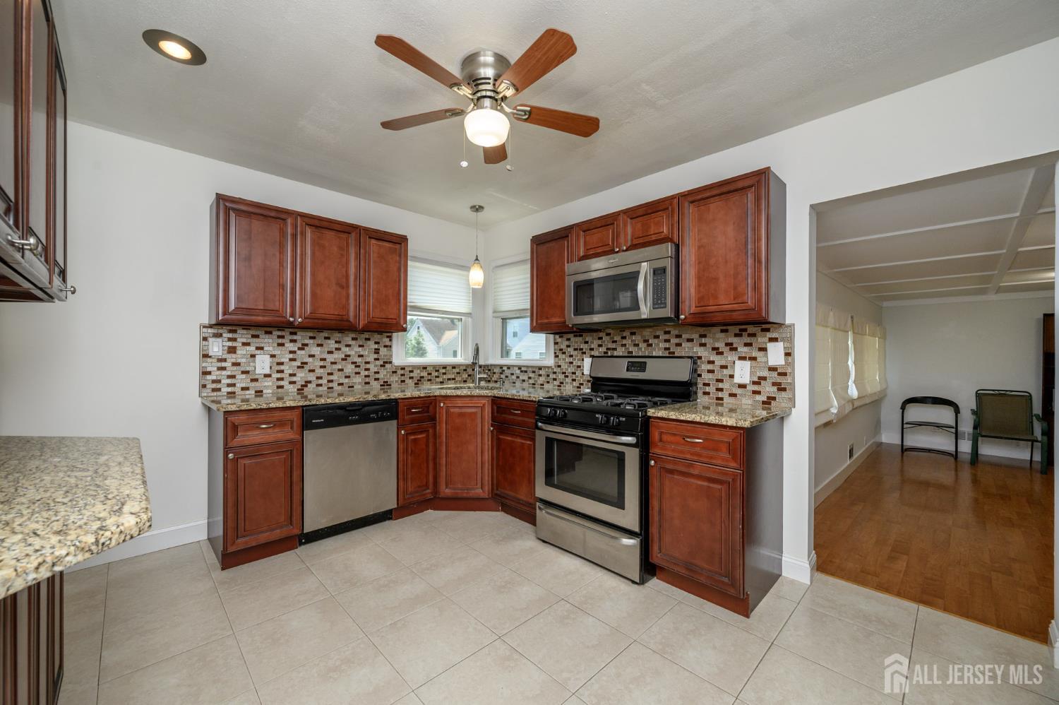 31 Gold Street, Edison, NJ, 08837 image 9