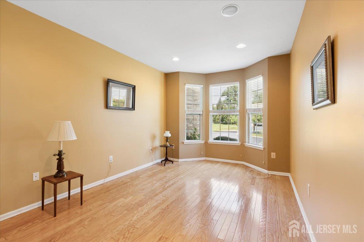 213 Blackberry Way Image 5